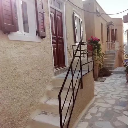 Angelica アパート アノ・シロス